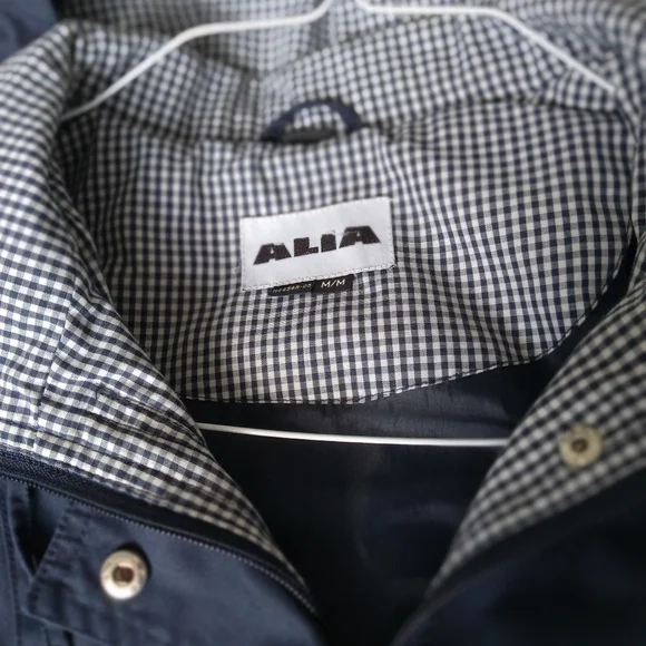 Jacket - Picture 4 of 5